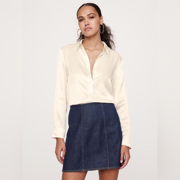 Banana Republic Tops - Banana Republic The Perfect Silk Shirt 100% Silk Cream Size S